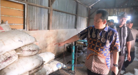 Bupati Muaro Jambi Serap Aspirasi Petani Ikan Tawar di Tangkit Baru